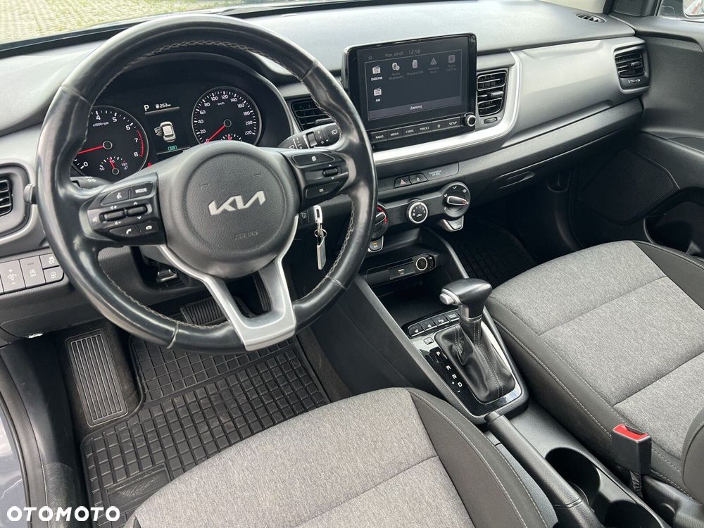Kia Stonic - 26