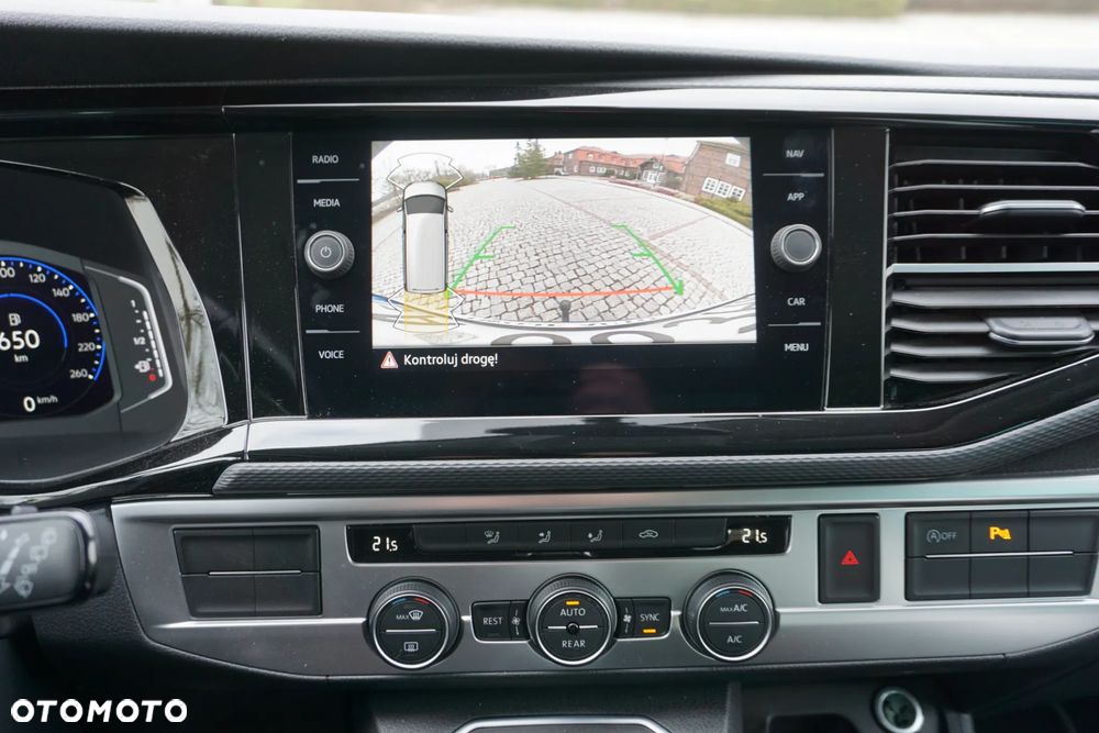 Volkswagen California - 31