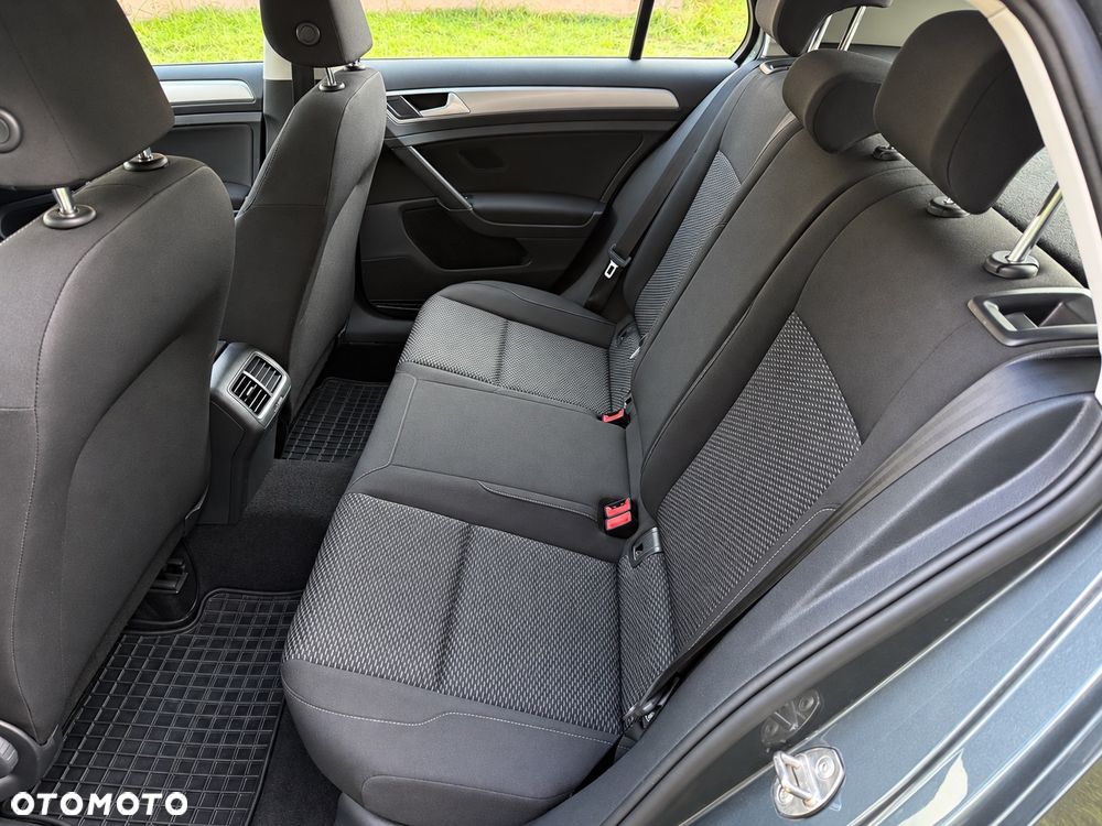 Volkswagen Golf 1.6 TDI SCR Comfortline - 12