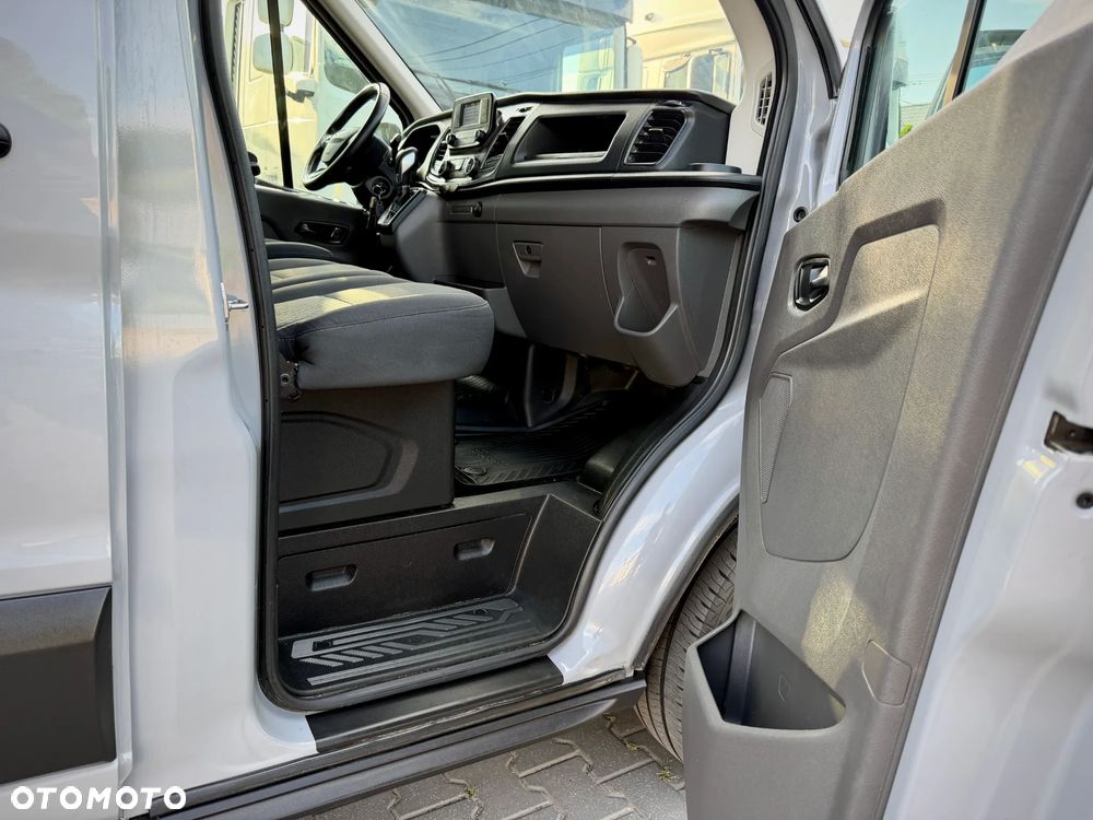 Ford TRANSIT L3H2 AUTOMAT / 6 OSÓB / SALON POLSKA / BEZWYPADKOWY / 2.0 130KM / LEASING / KREDYT - 12