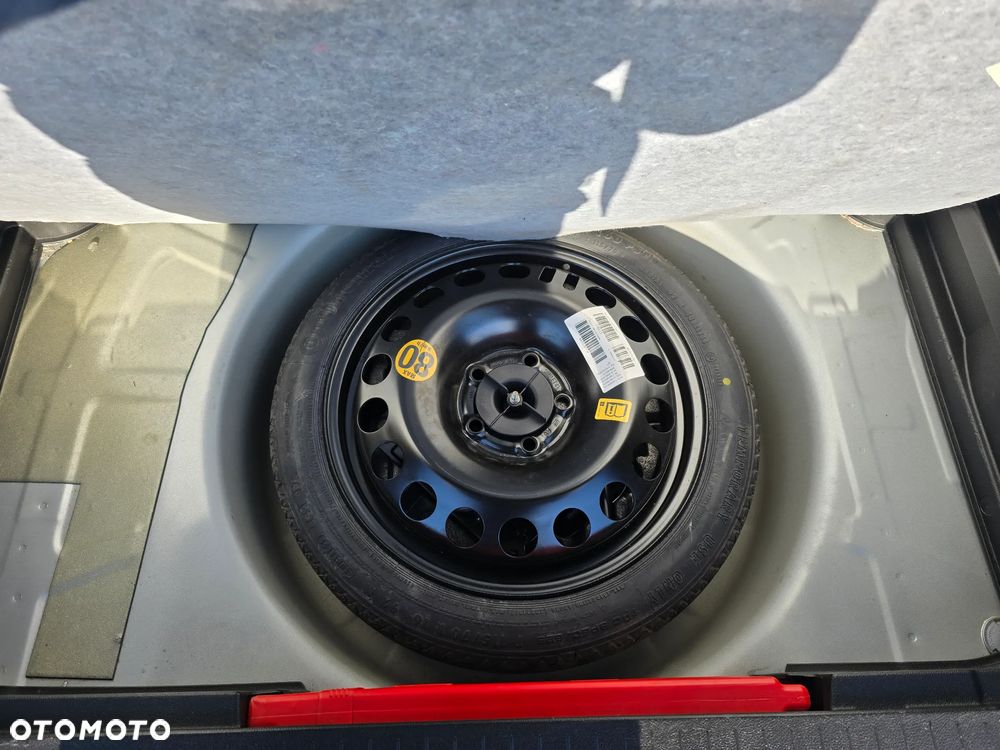 Opel Meriva 1.6 CDTI Essentia S&S - 23