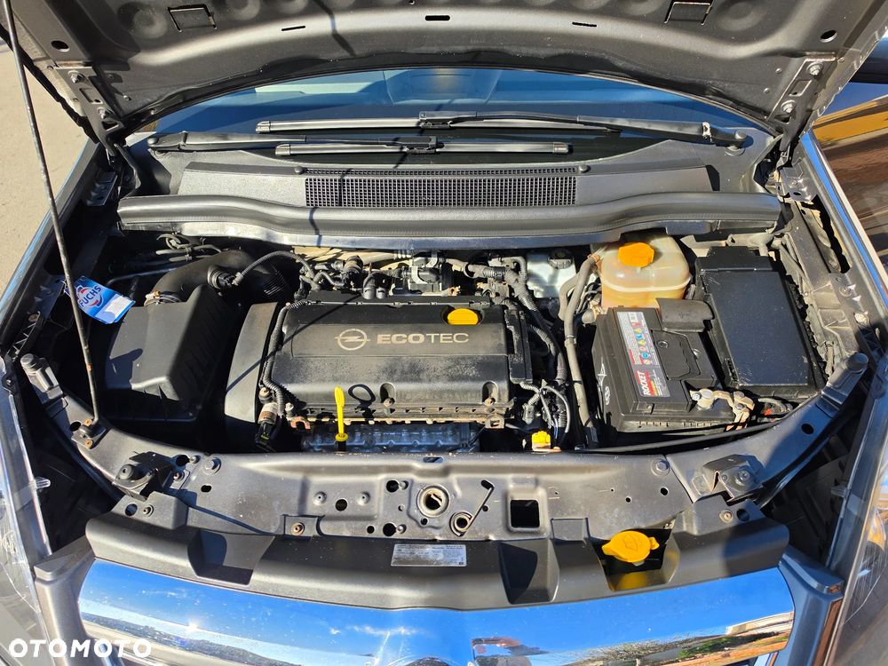 Opel Zafira - 26