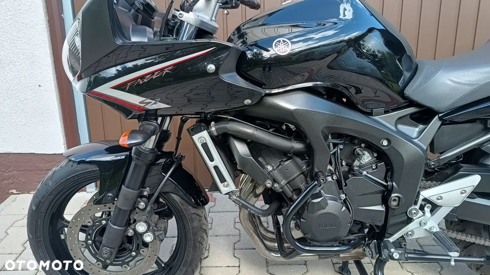 Yamaha FZ6 - 16