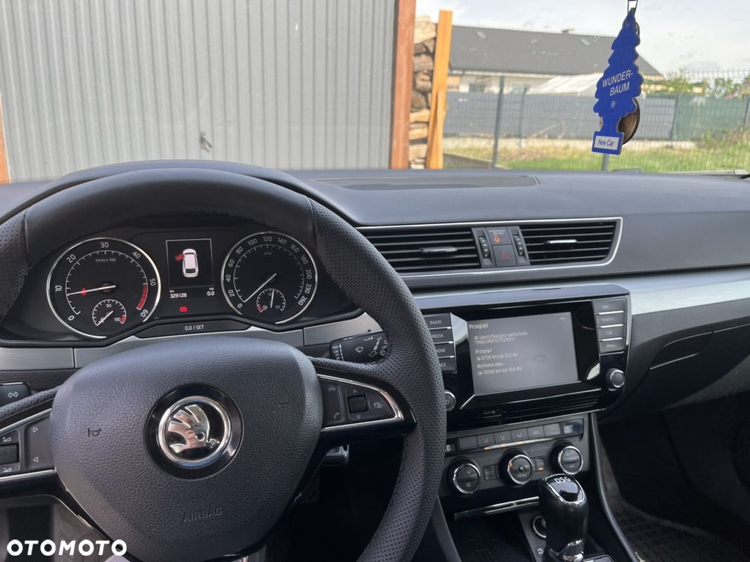 Skoda Superb Combi 1.6 TDI DSG Active - 8