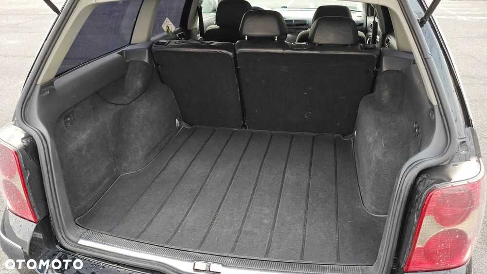 Volkswagen Passat - 10