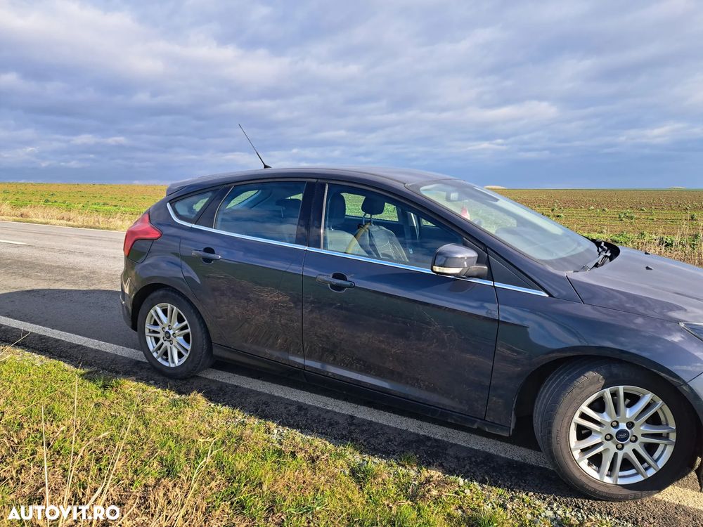 Ford Focus - 10