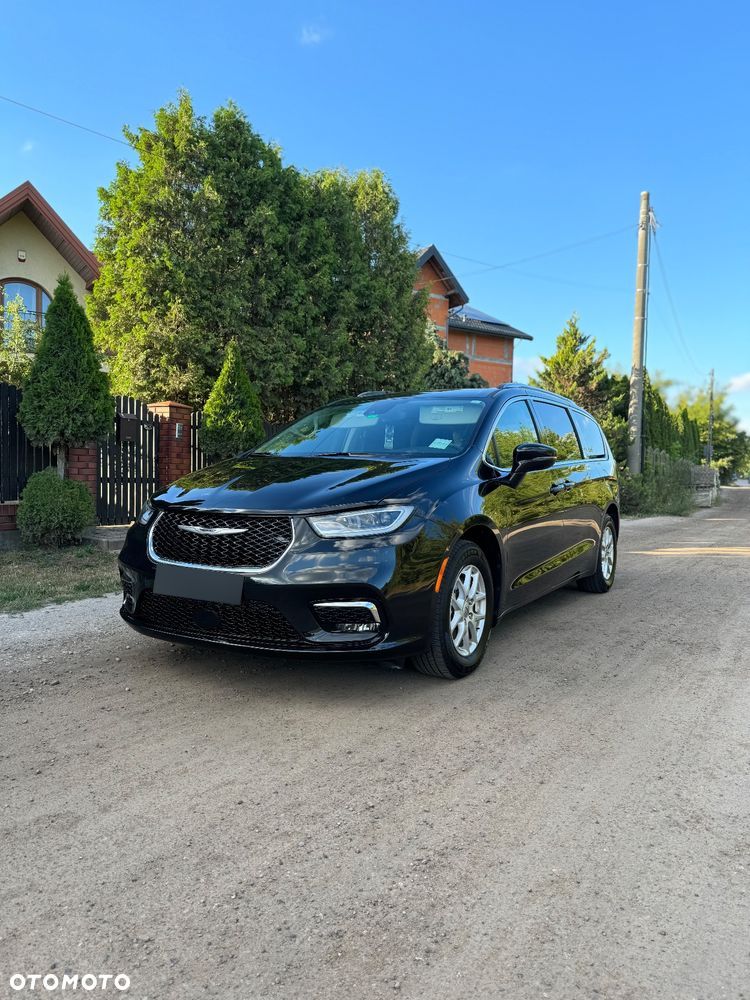 Chrysler Pacifica - 35