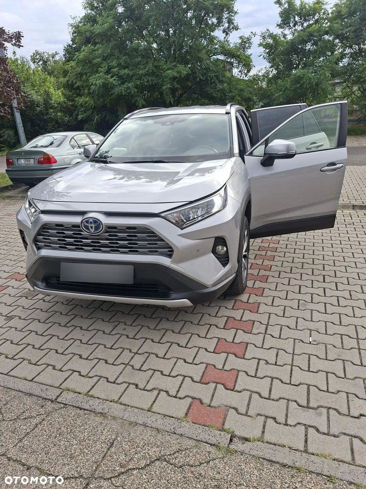 Toyota RAV4 - 1