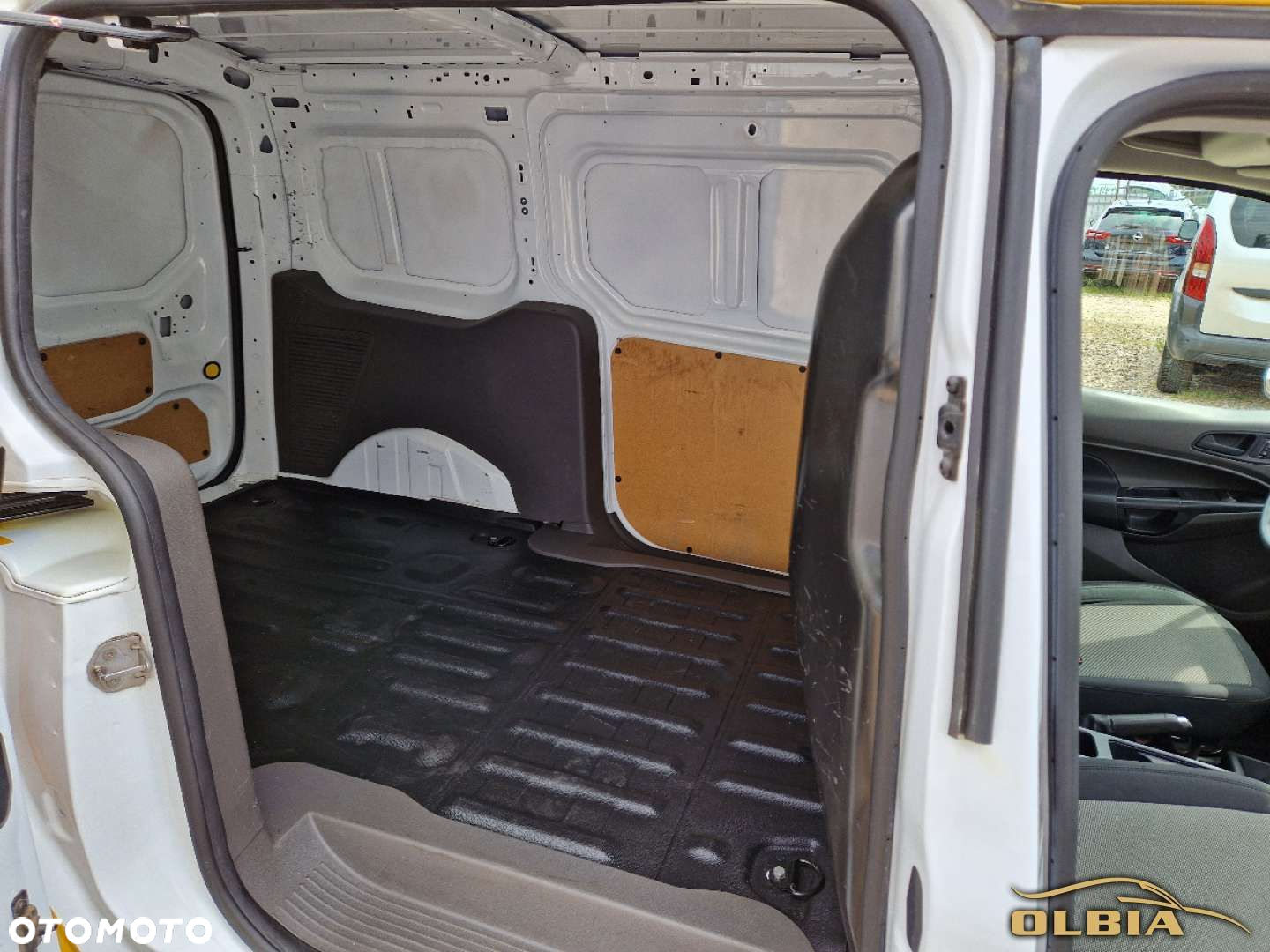 Ford Transit Connect - 23