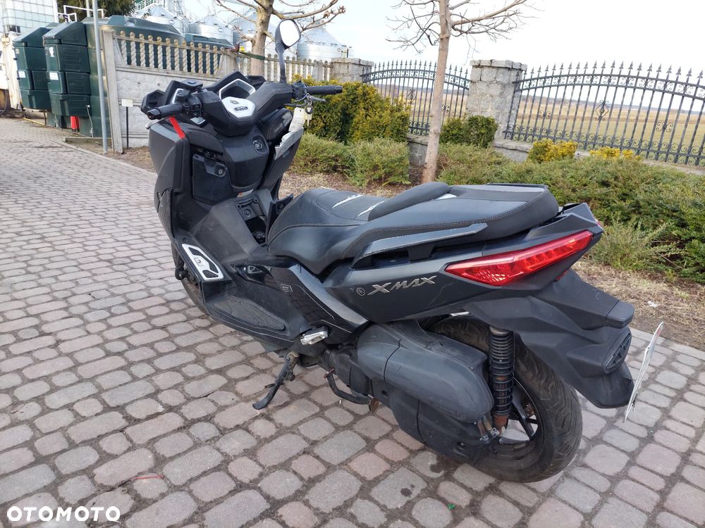 Yamaha X-max - 4