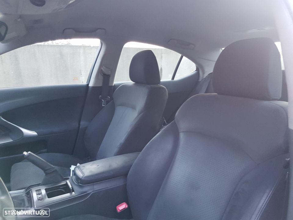 Interiores Lexus Is 2009 - 2