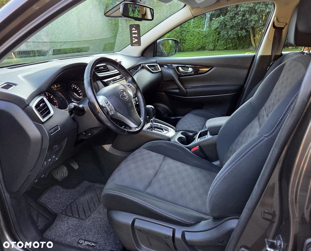 Nissan Qashqai 1.2 DIG-T Xtronic N-Connecta - 23