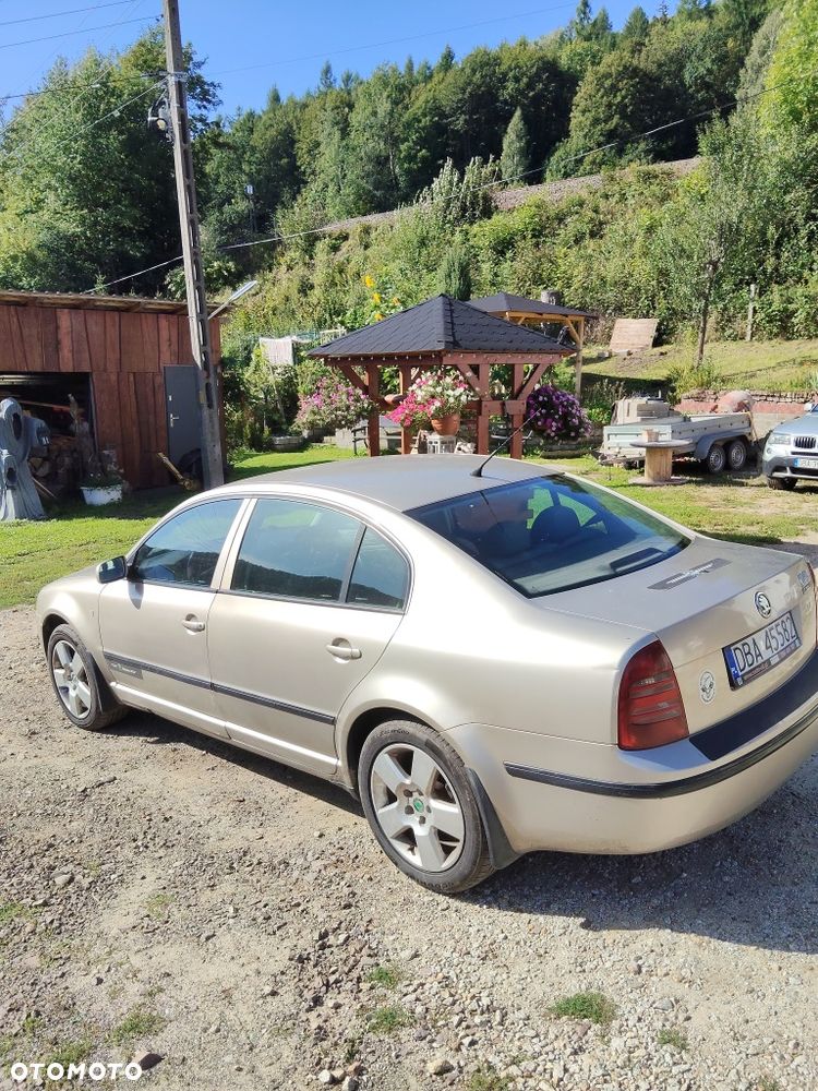 Skoda Superb - 2