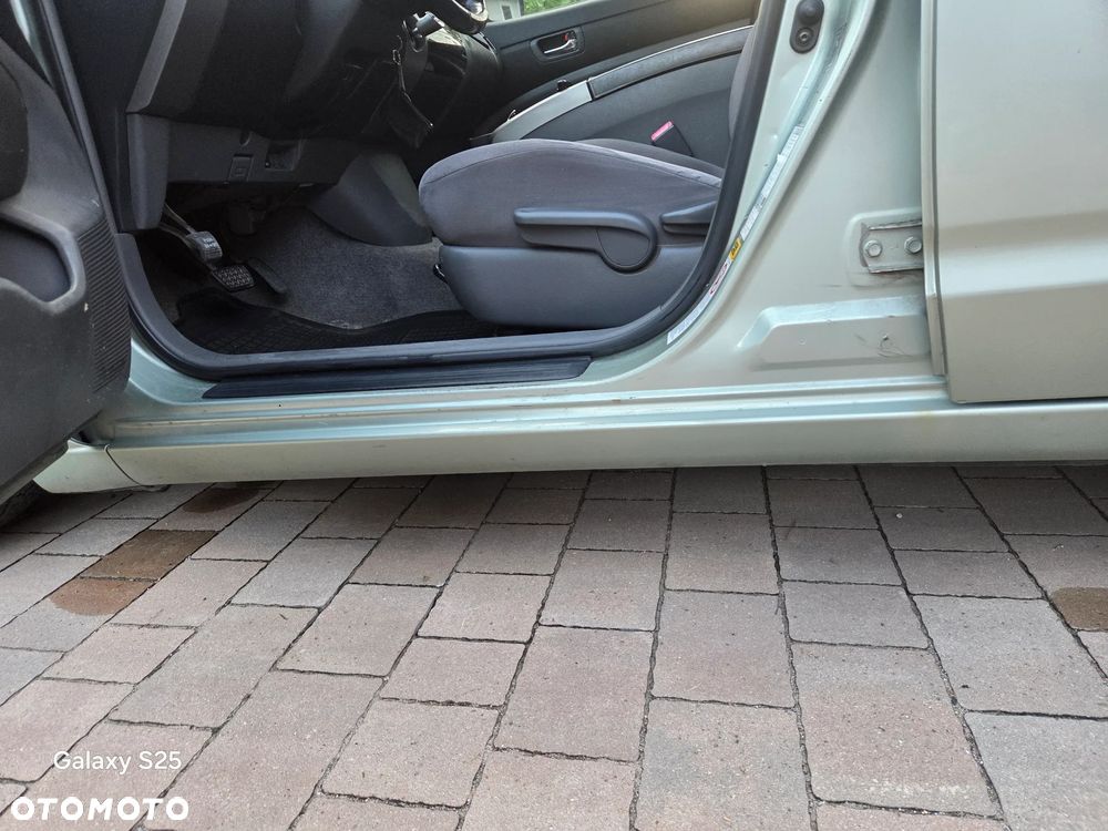 Toyota Prius - 16