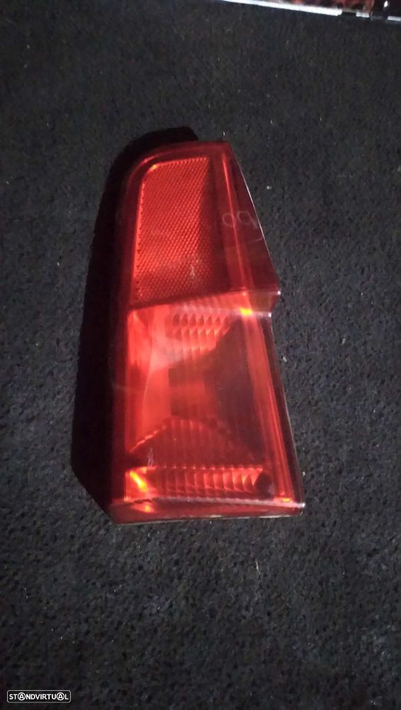 Farolim Stop Esquerdo Mala Fiat Punto (188_) - 2