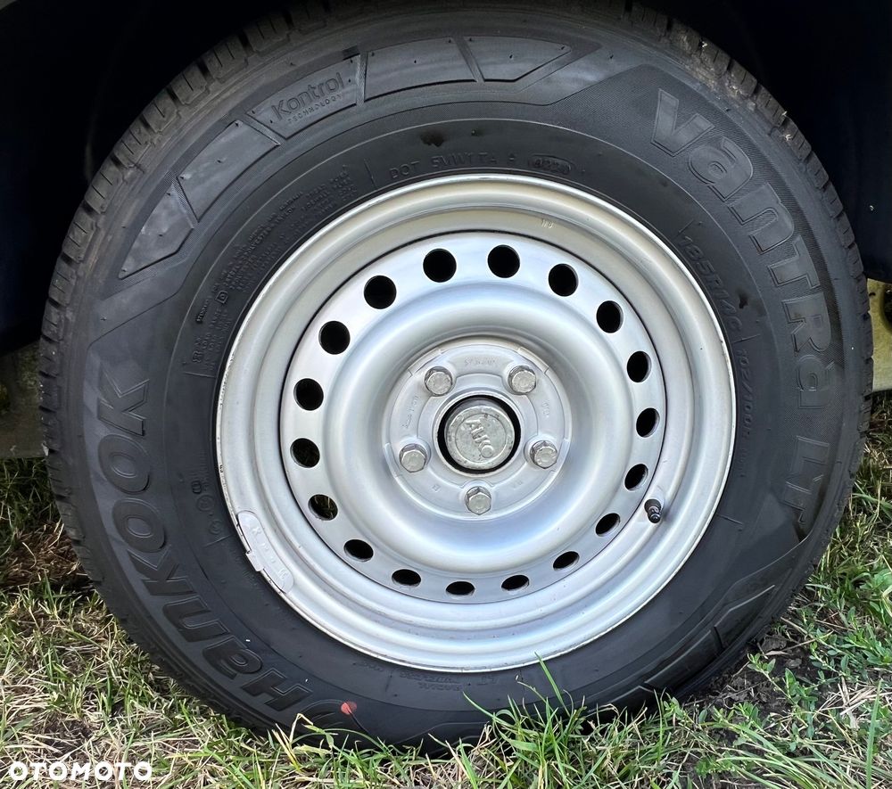 Dethleffs Camper 460 - 19