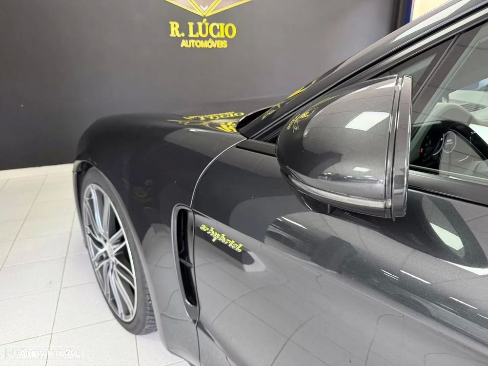 Porsche Panamera Sport Turismo 4 E-Hybrid - 9
