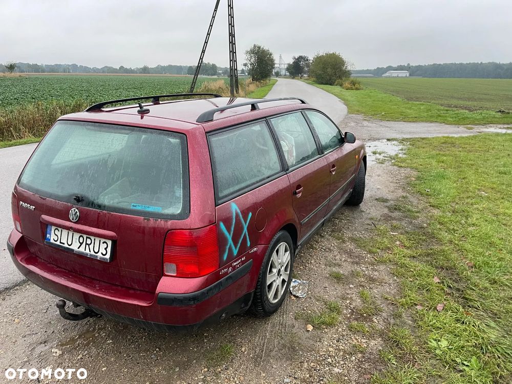 Volkswagen Passat 1.9 TDI Comfortline - 6