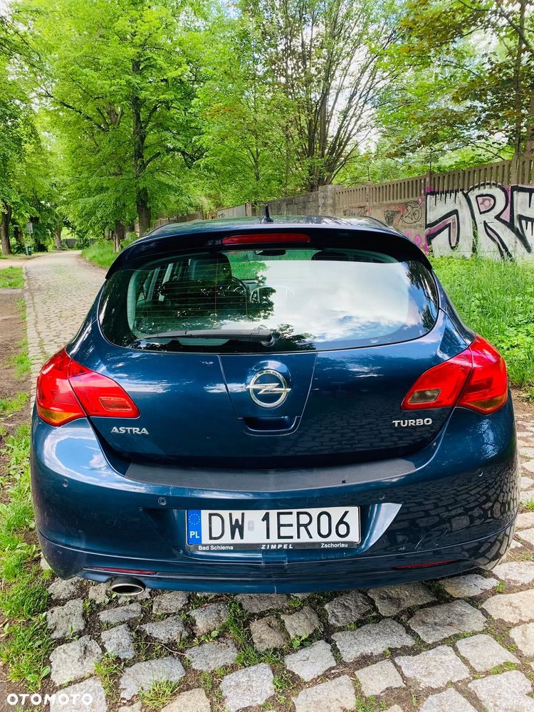 Opel Astra 1.4 Turbo - 4