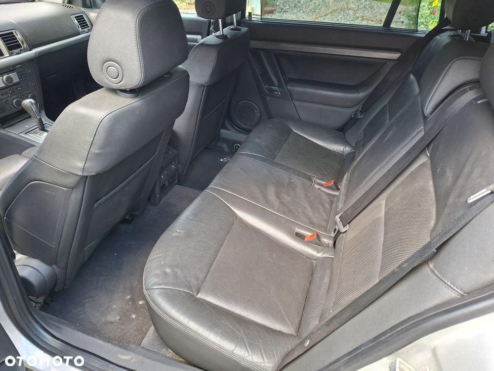 Opel Vectra 3.0 V6 CDTI Cosmo - 23