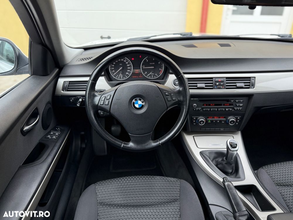 BMW Seria 3 316d - 11