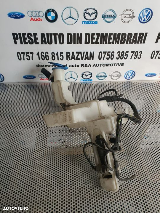 Bidonas Lichid Parbriz VW Passat B6 An 2005/2010 Livram Oriunde - 2