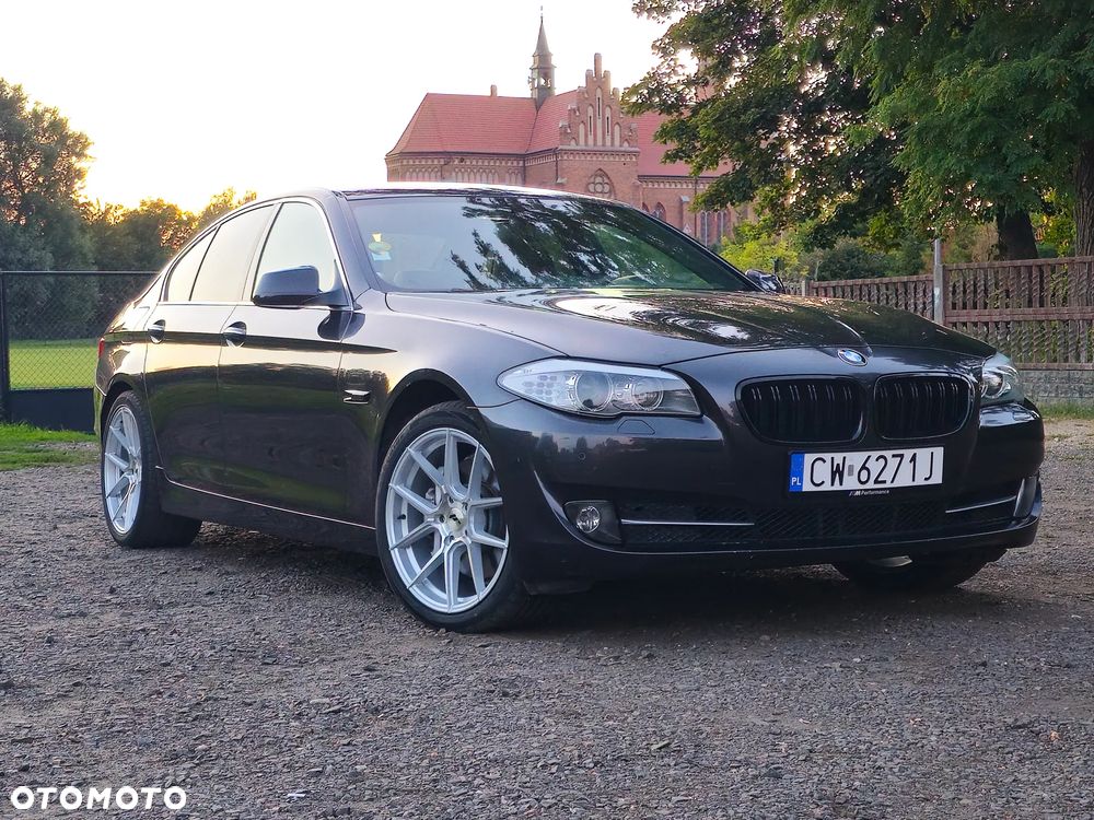 BMW Seria 5 530d Luxury Line - 2