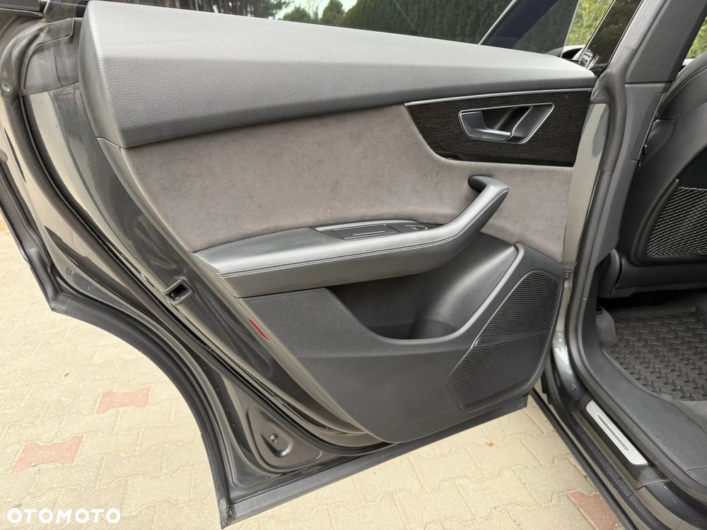 Audi Q8 50 TDI mHEV Quattro Tiptronic - 34