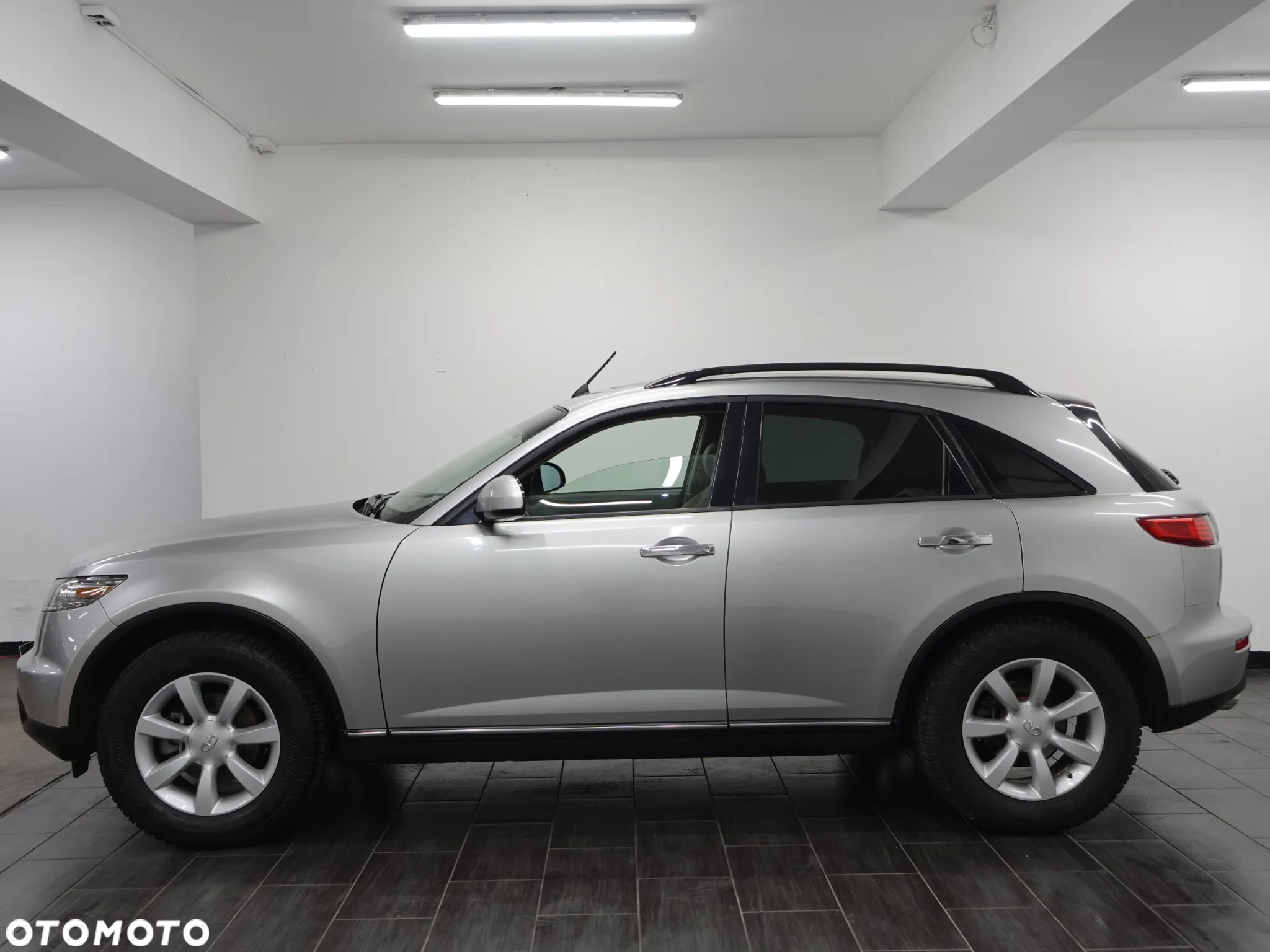 Infiniti FX FX35 - 6