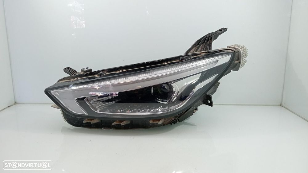 FAROL ESQUERDO MG ZS - 1