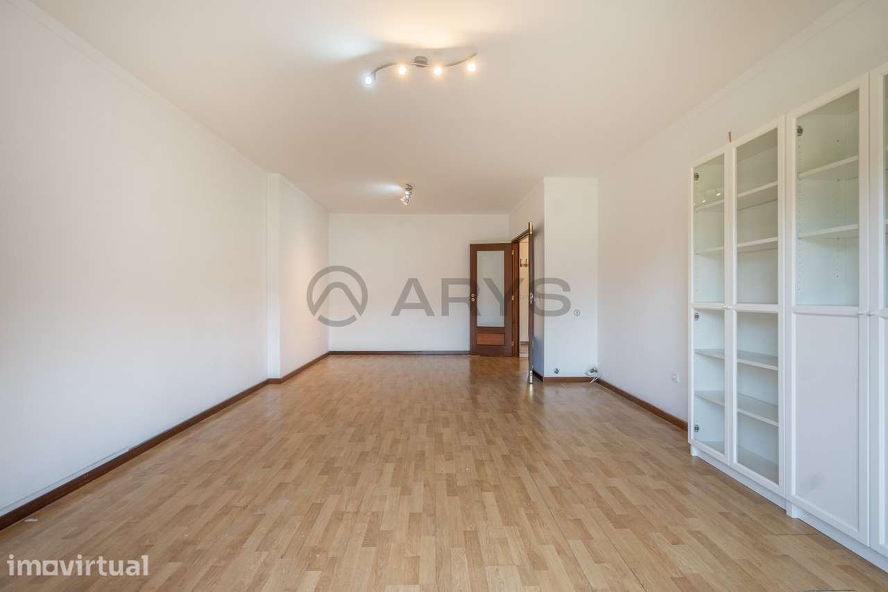 Apartamento T2 em Real - Grande imagem: 2/29