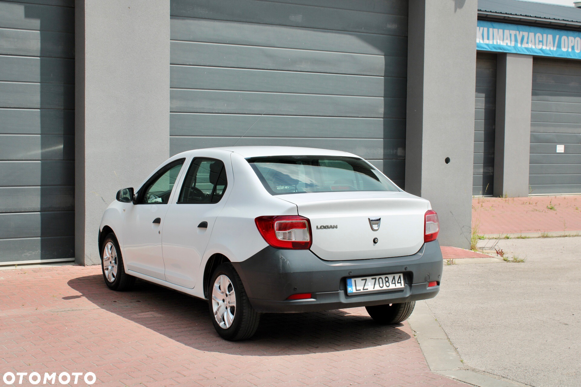 Dacia Logan 1.2 16V Access - 3