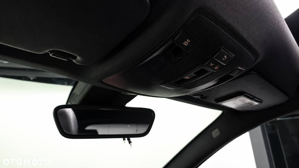 Mercedes-Benz Klasa A 200 7G-DCT Peak Edition - 18