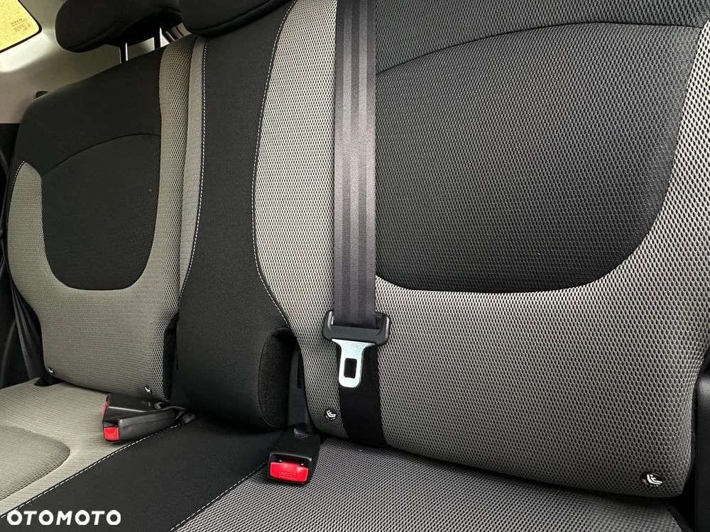 Renault Captur - 19