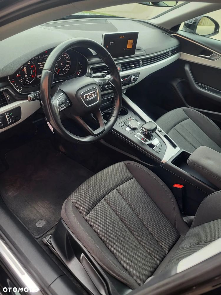 Audi A4 Avant 40 TFSI S tronic sport - 10