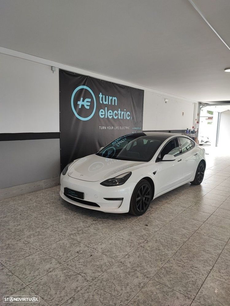 Tesla Model 3 Long-Range Dual Motor AWD - 4