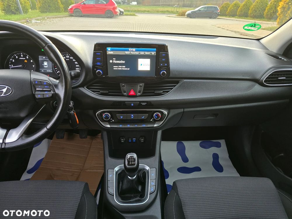 Hyundai i30 1.4 Passion - 24