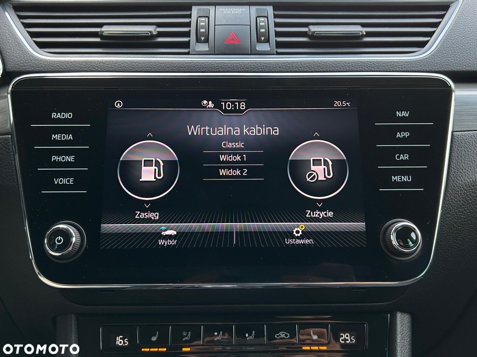 Skoda Superb 2.0 TDI SCR Style DSG - 30