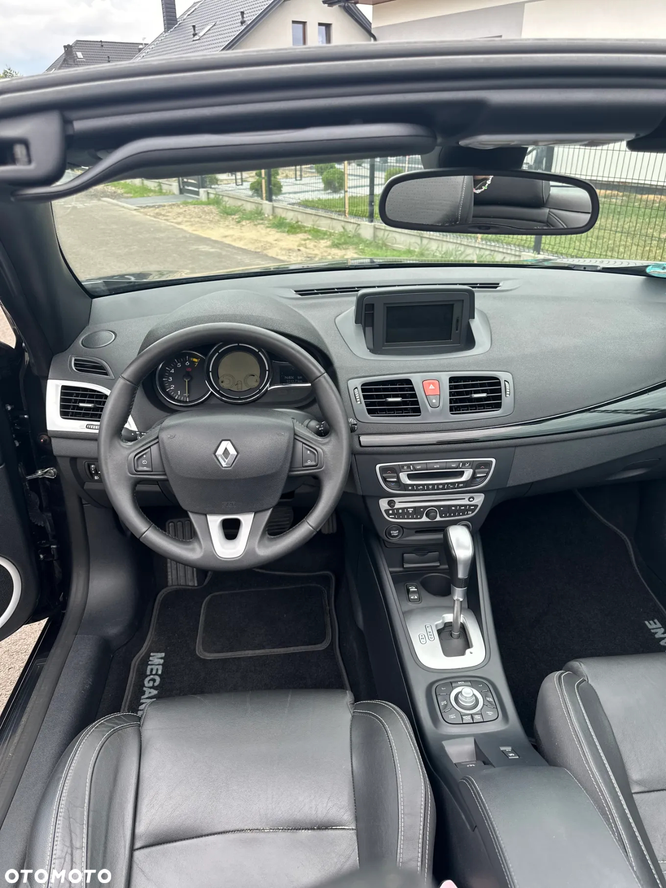 Renault Megane CC 2.0 16V Privilege X-Tronic - 13