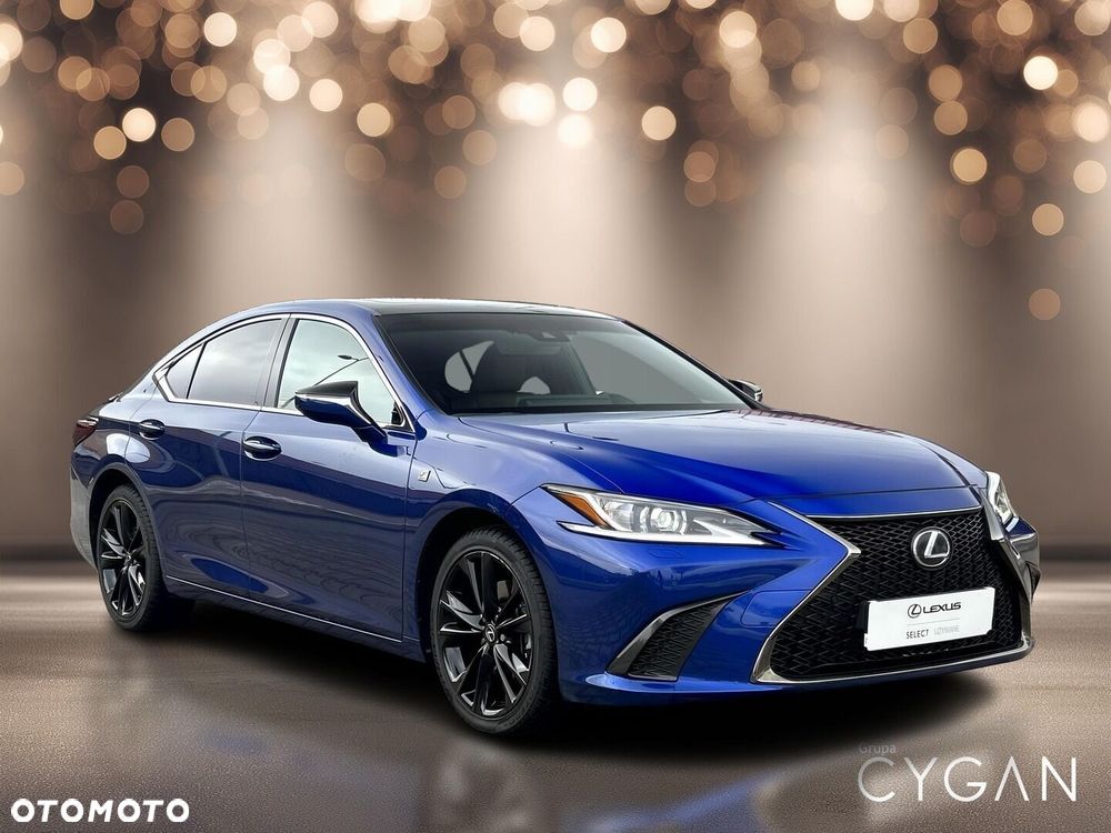 Lexus ES 300h F Sport Design - 9
