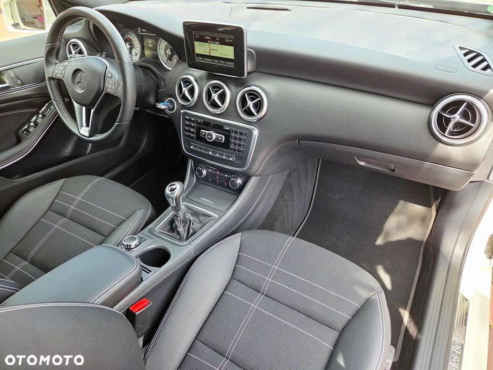 Mercedes-Benz Klasa A 180 Peak Edition - 37