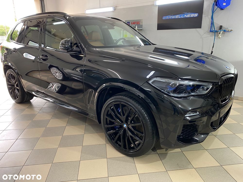 BMW X5 M M50i - 6