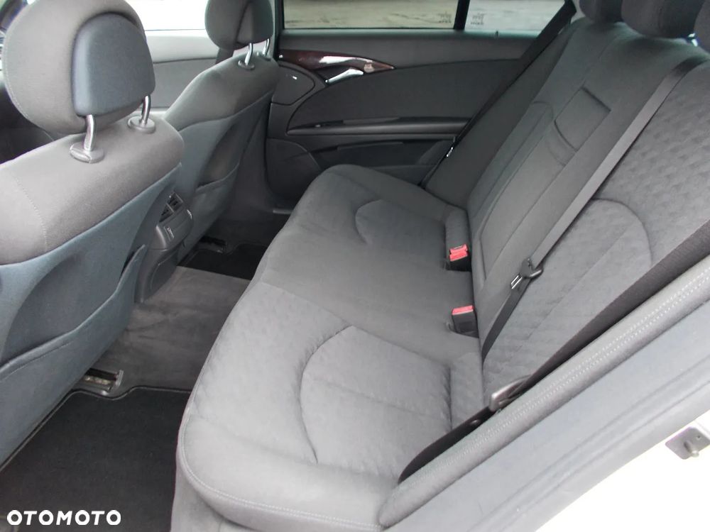 Mercedes-Benz Klasa E - 15