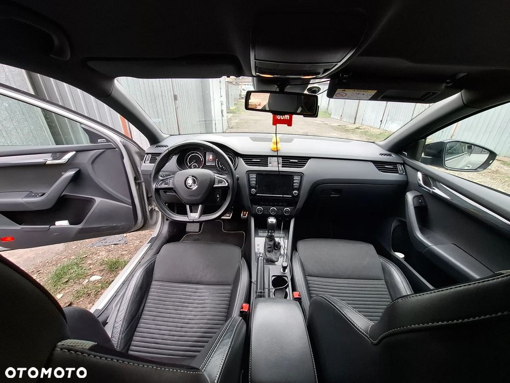 Skoda Octavia 2.0 TSI RS DSG - 10