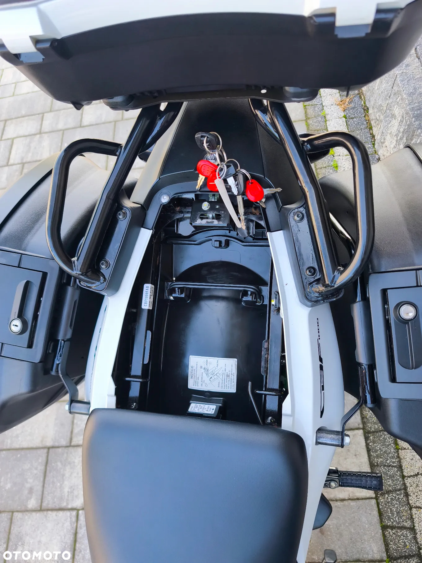 Honda CBF - 21