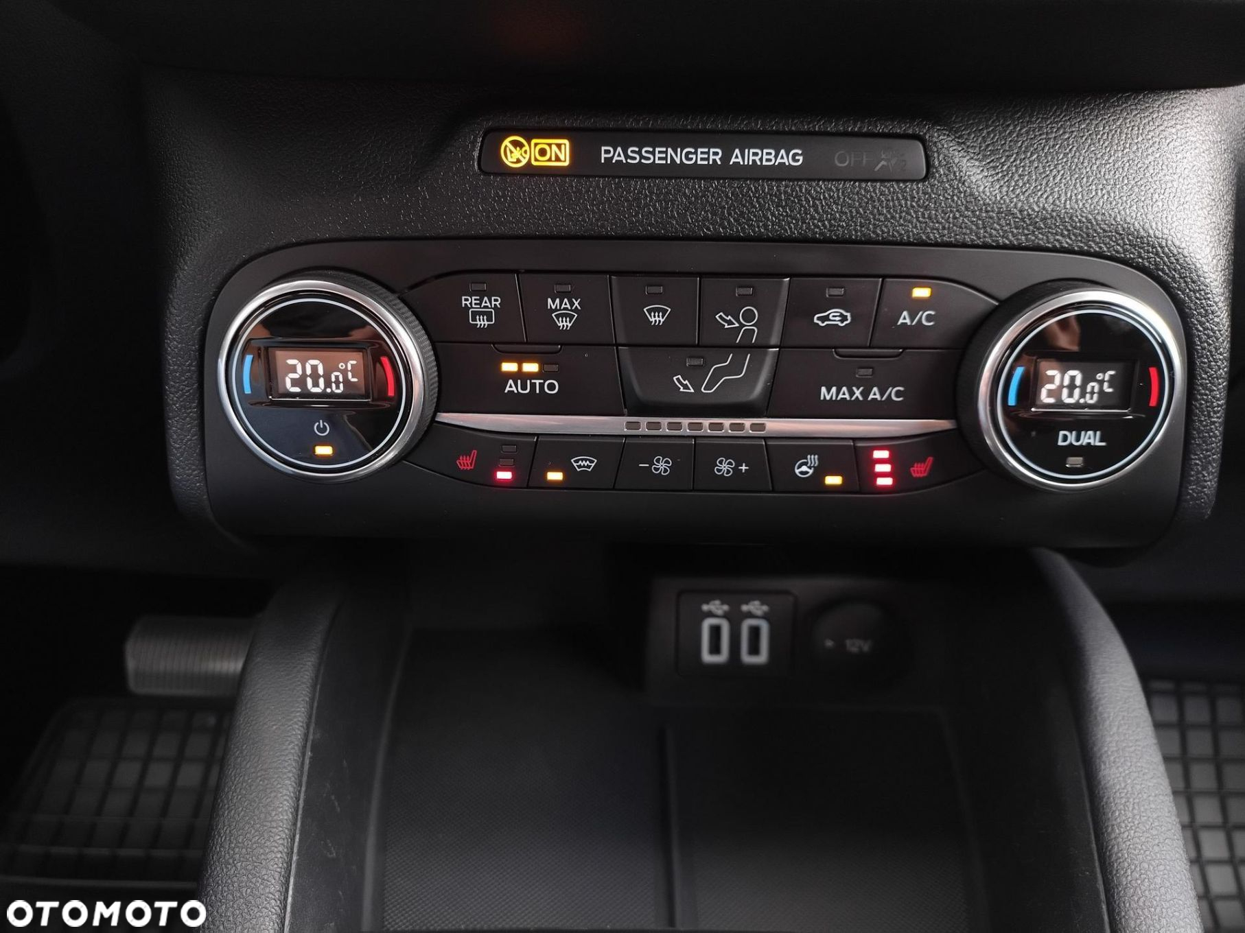 Ford Kuga 1.5 EcoBlue FWD Titanium - 21