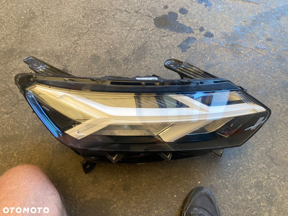 DACIA Sandero III 3 STEPWAY Lift Logan III Jogger Full led LAMPA PRZEDNIA PRAWA REFLEKTOR PRAWY PRZÓD LEDOWA led 260107920R biała biały środek  Wwa - 12