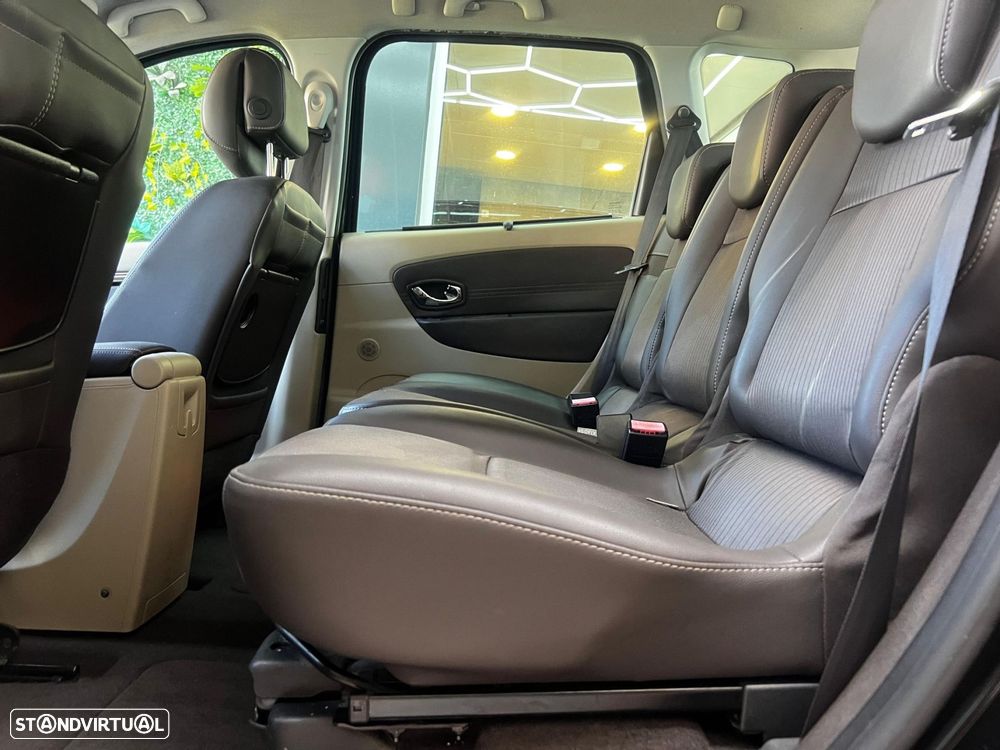 Renault Scénic 1.5 dCi Dynamique S - 12