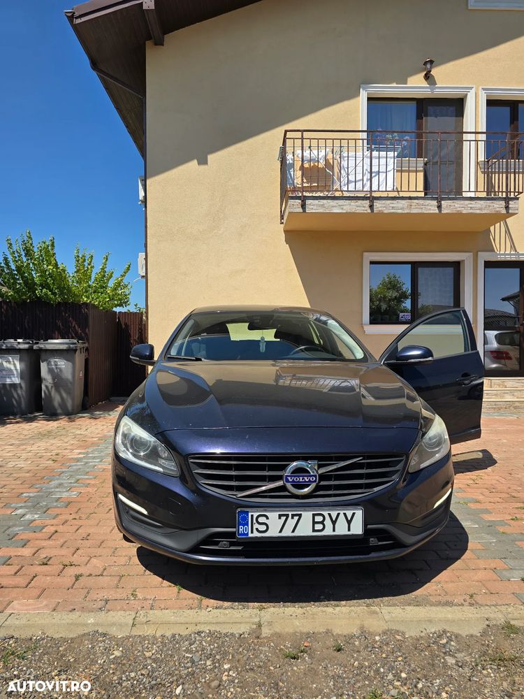 Volvo V60 D3 Geartronic Momentum - 1