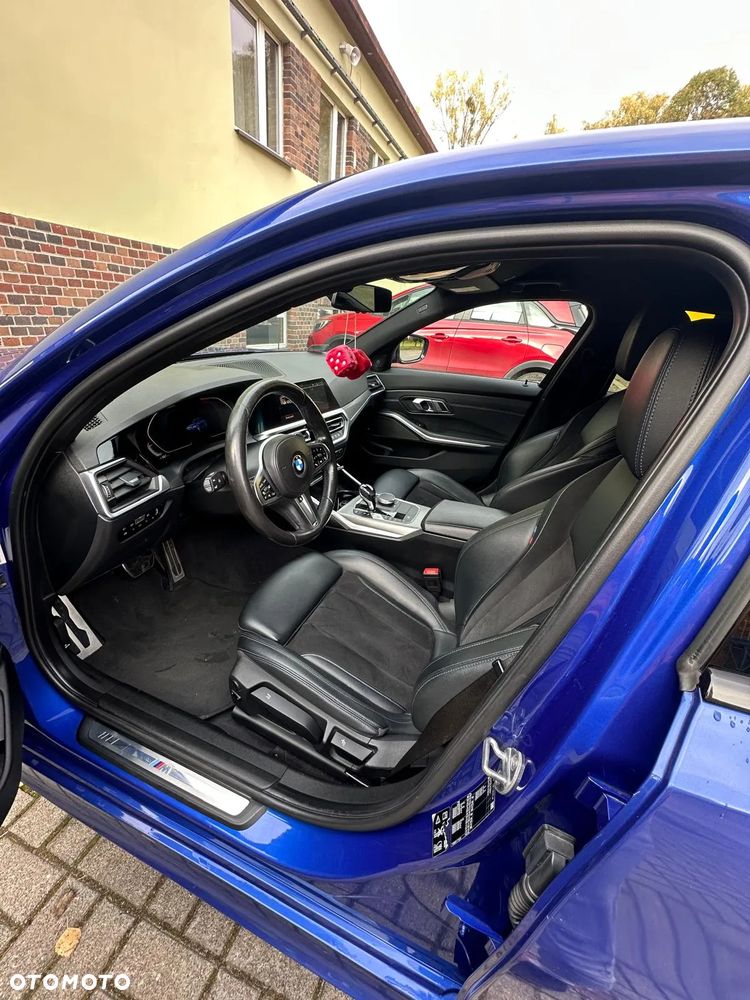 BMW Seria 3 320d M Sport - 13